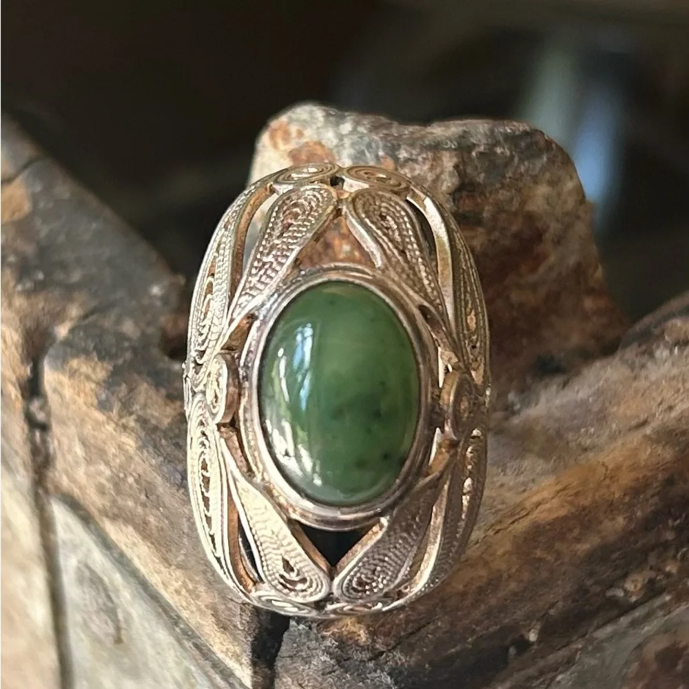Antique Natural Jade Filigree Ring - Picture 8 of 12